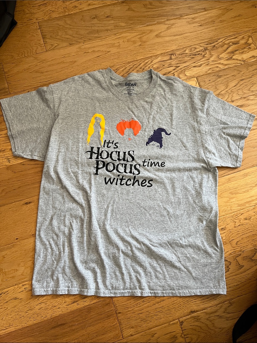 XL - Gildan - Gray Tee It’s Hocus Pocus Time Witches